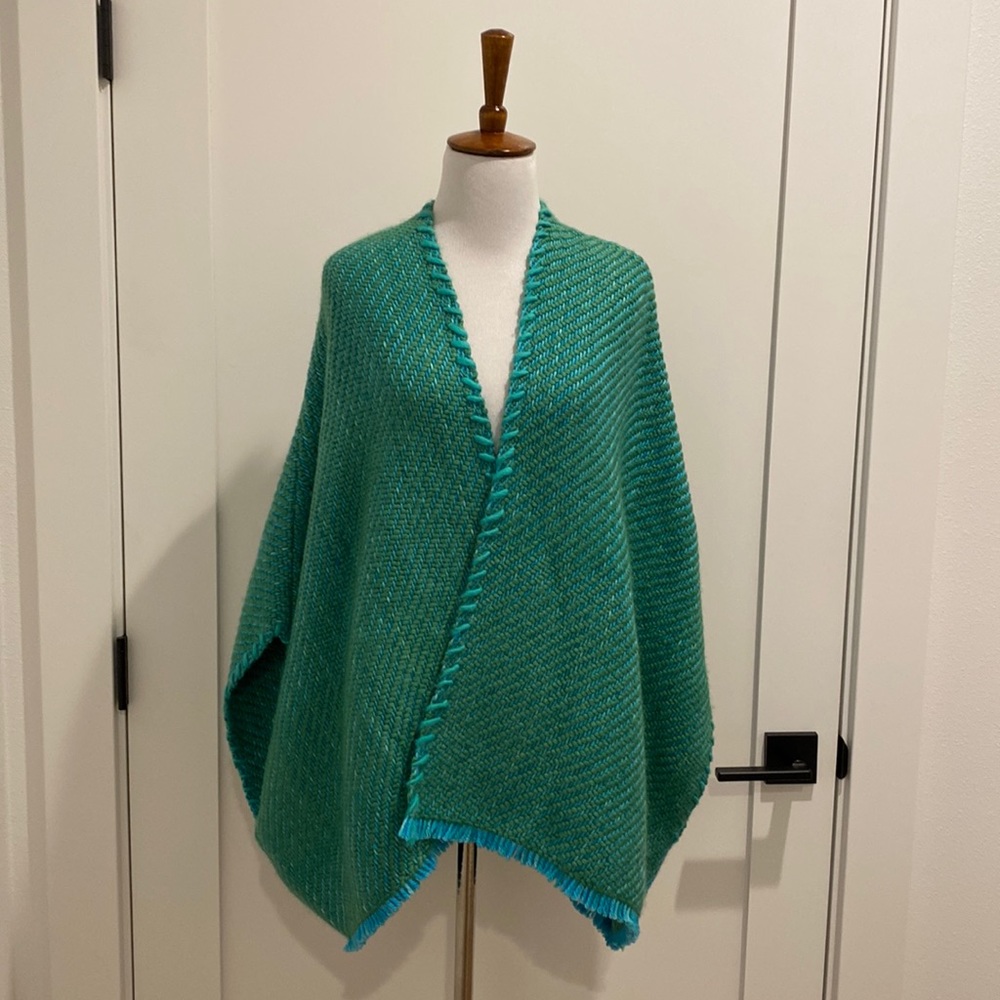 WEHVE green/blue poncho